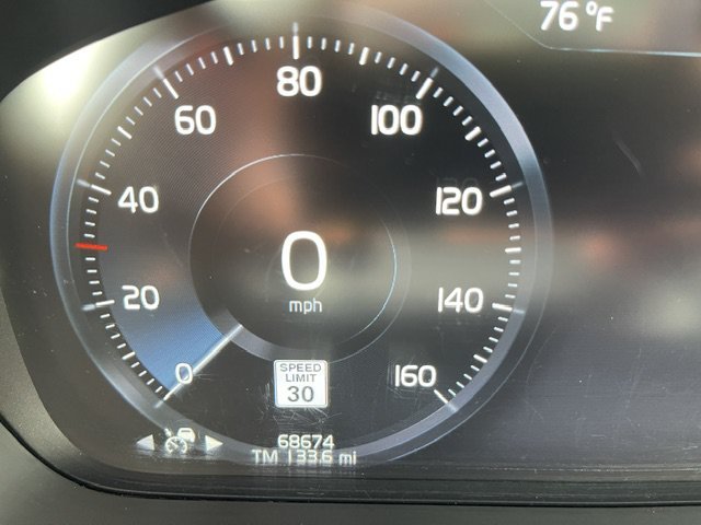 Used 2021 Black Volvo Momentum image 18