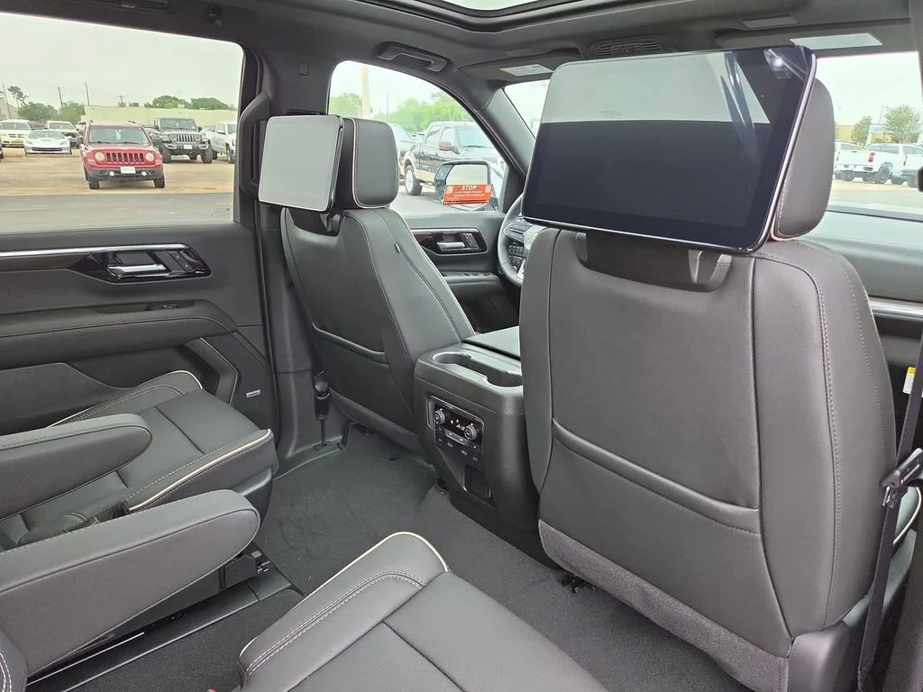 New 2026 Polar White Tricoat Chevrolet Premier image 14