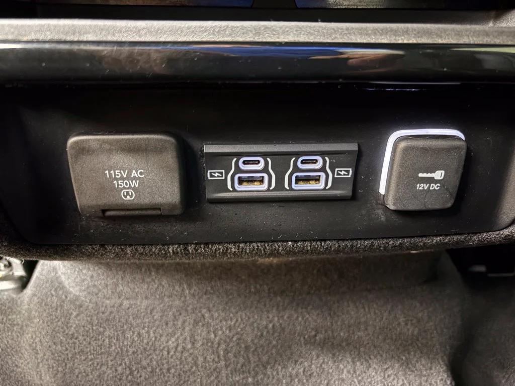 Used 2024 White Jeep Series II image 33
