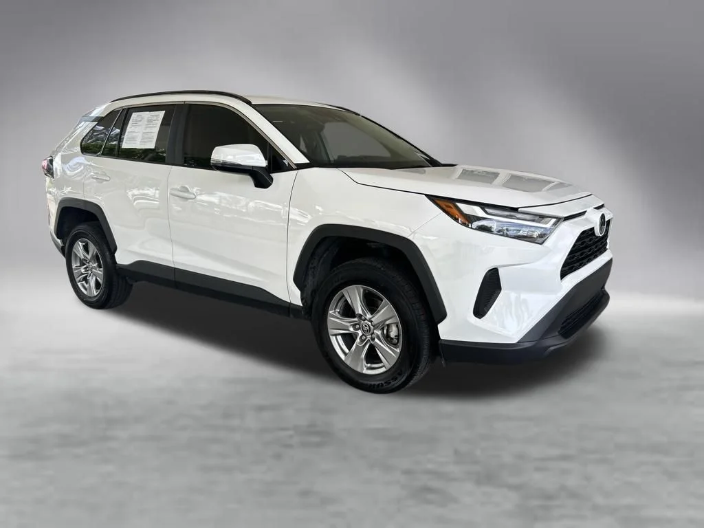 Used 2025 White Toyota XLE image 2