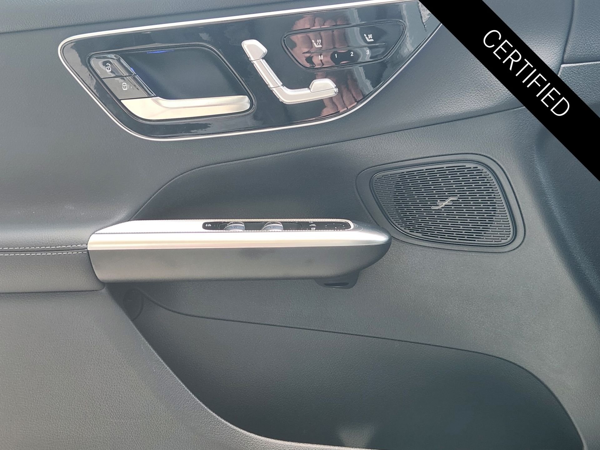 Certified Used 2026 MANUFAKTUR Alpine Gray Mercedes-Benz GLC 300 image 22