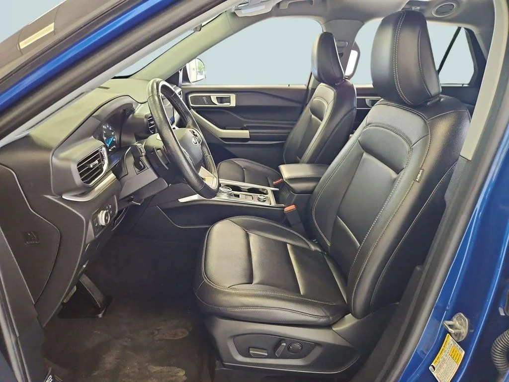 Used 2021 Blue Metallic Ford XLT image 21