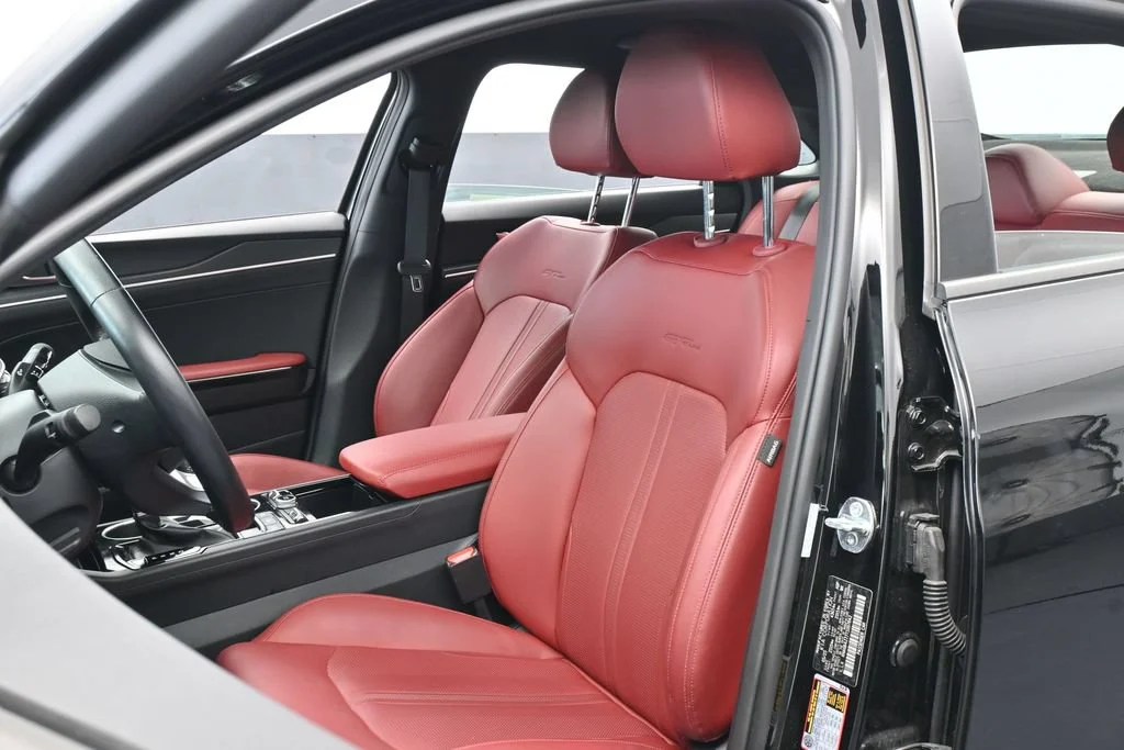 Used 2026 Aurora Black Kia GT-Line image 9