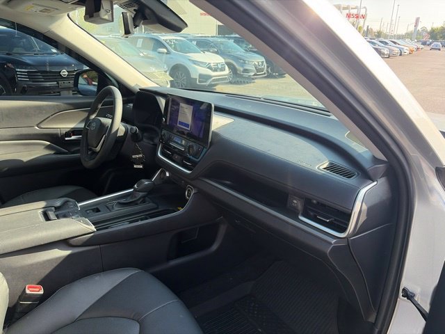 Used 2024 Silver Toyota XLE image 11