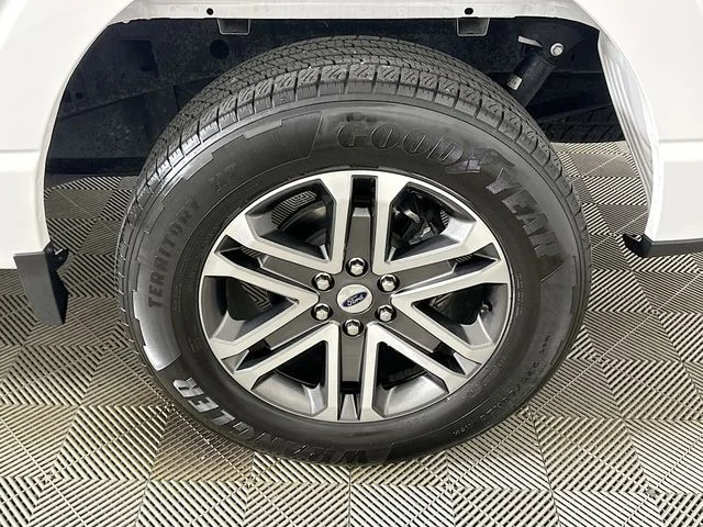 Pre-Owned 2021 Ford F-150 XL