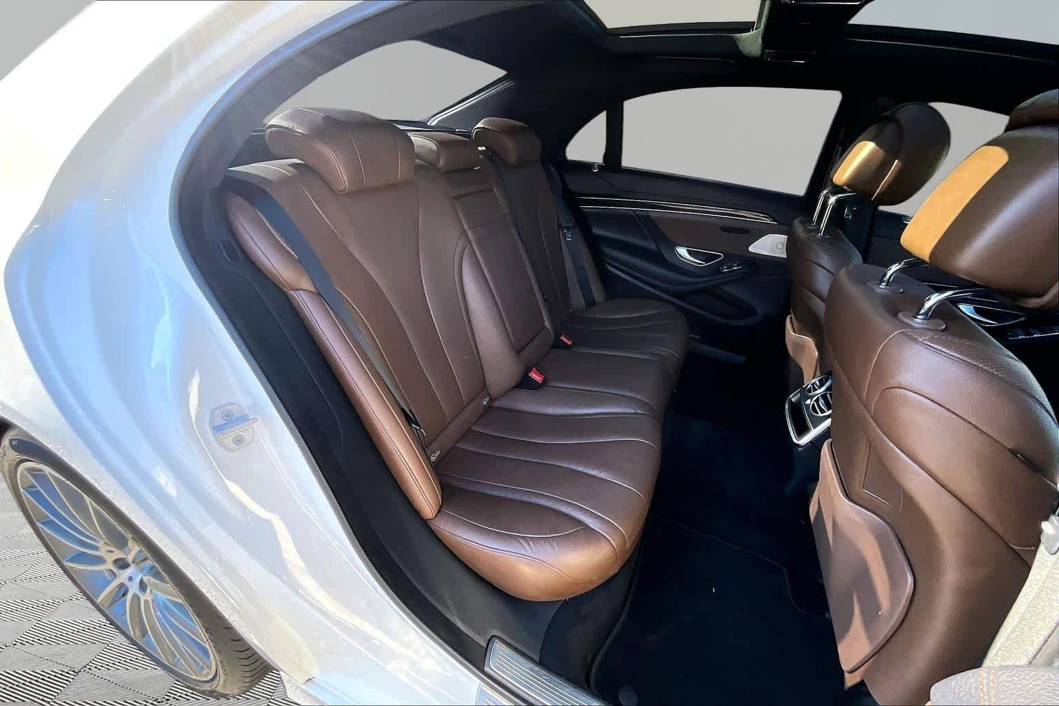 Used 2017 designo Diamond White Metallic Mercedes-Benz S 550 image 20