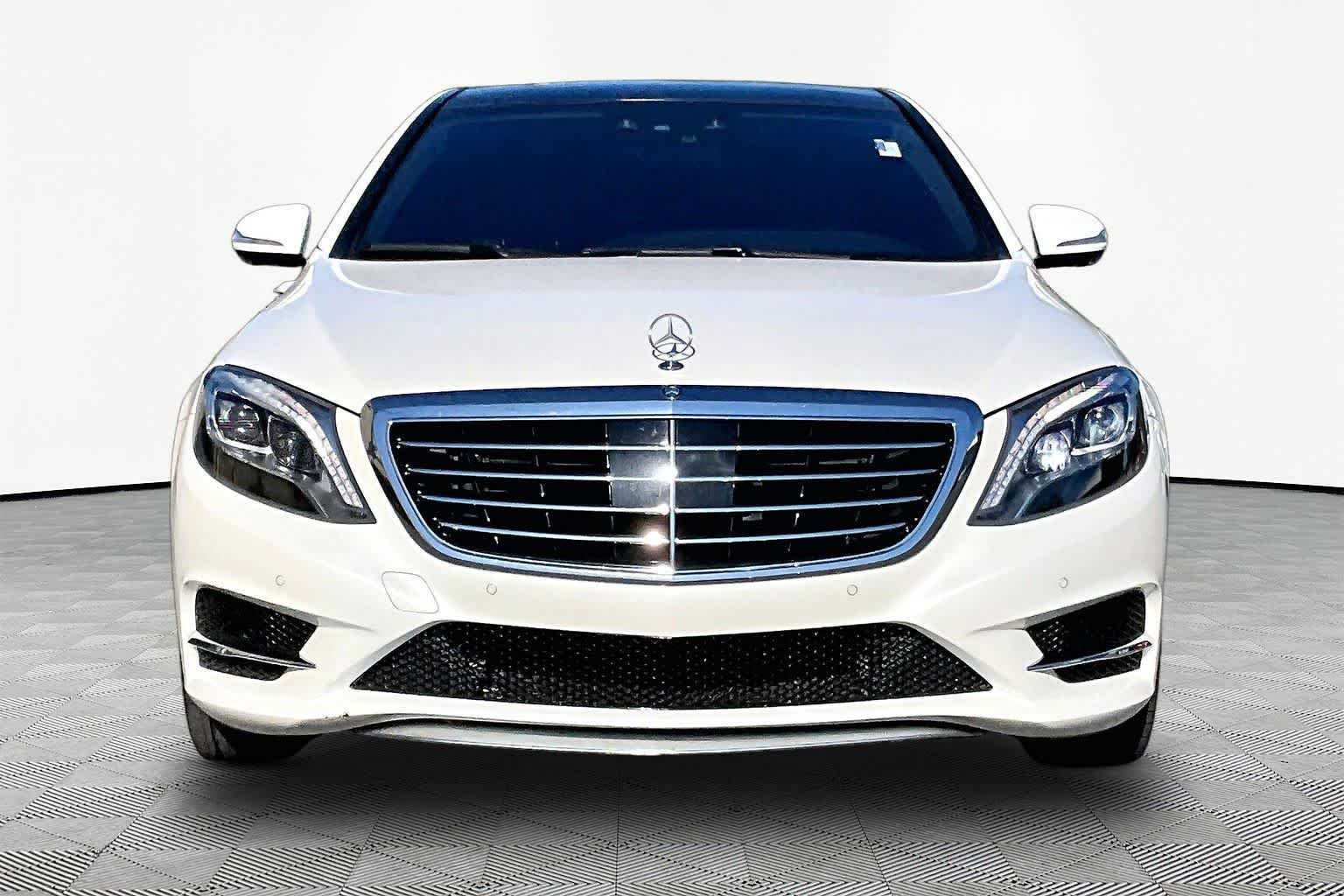 Used 2017 designo Diamond White Metallic Mercedes-Benz S 550 image 4