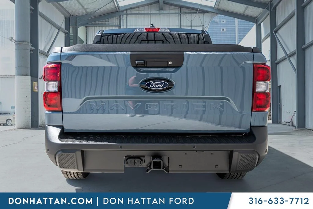 New 2026 Azure Gray Metallic Tri-Coat Ford Lariat® image 30