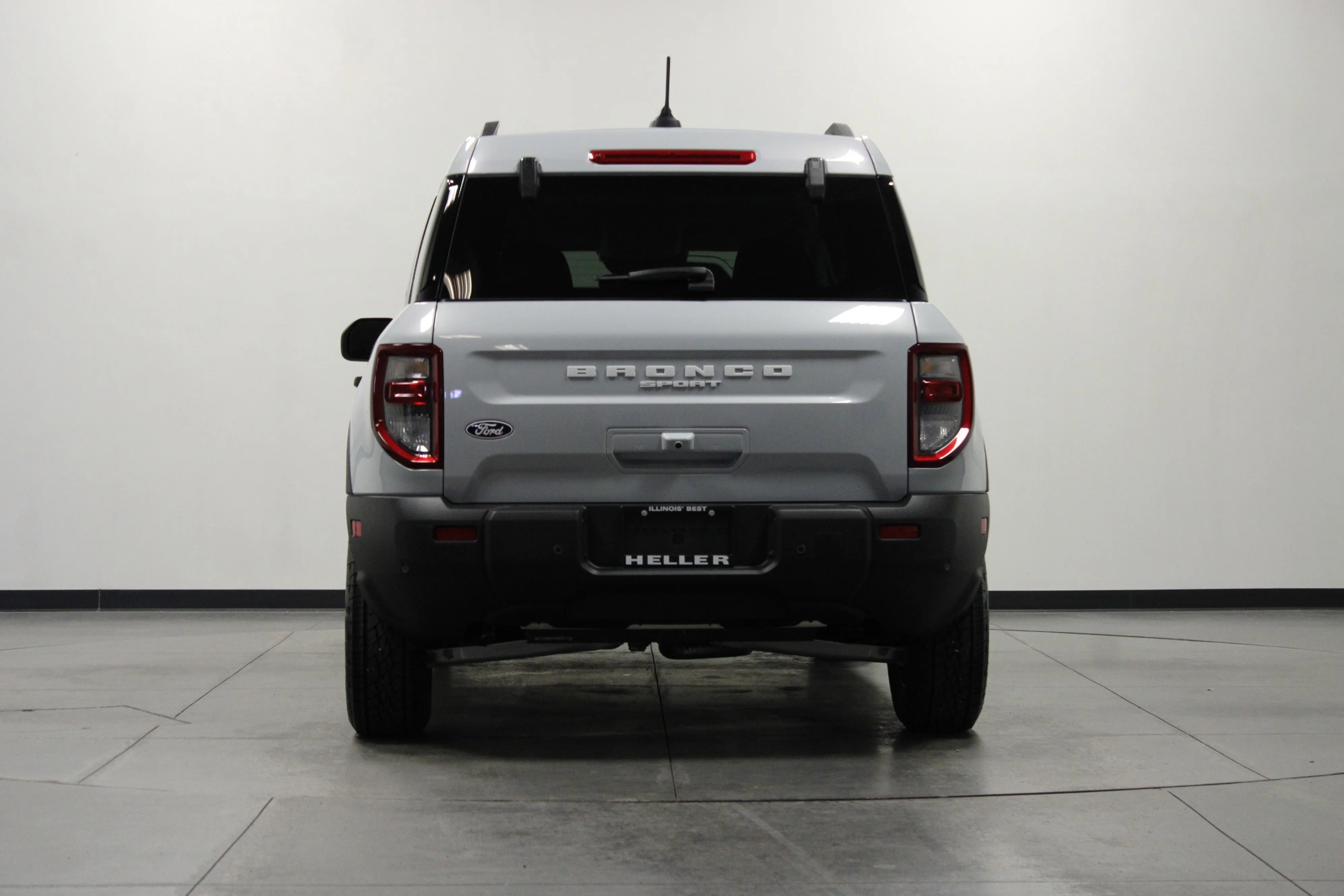 New 2026 Space White Metallic Ford Big Bend® image 5