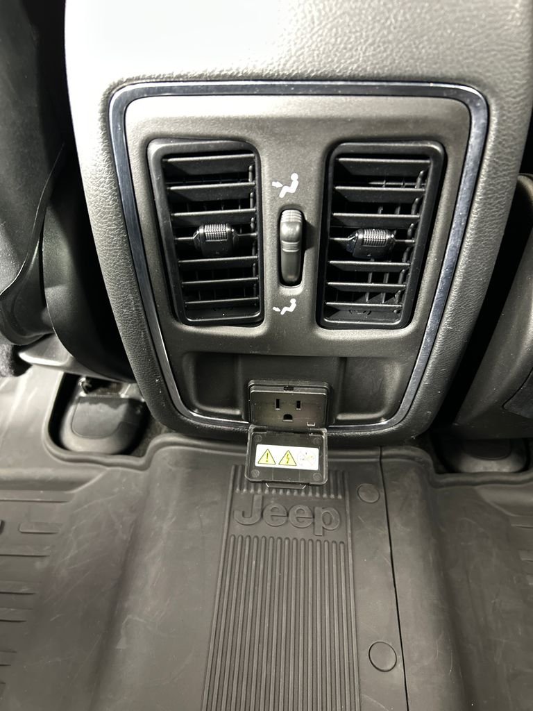Used 2021 Silver Jeep Laredo X image 18