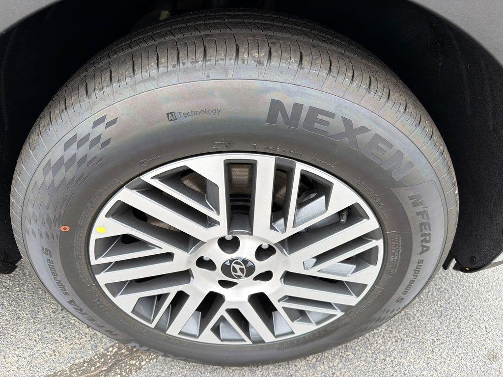 New 2026 Black Hyundai SEL FWD image 12