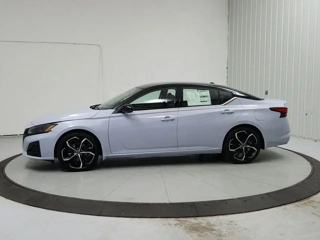 New 2026 Gray Nissan 2.5 SR image 4