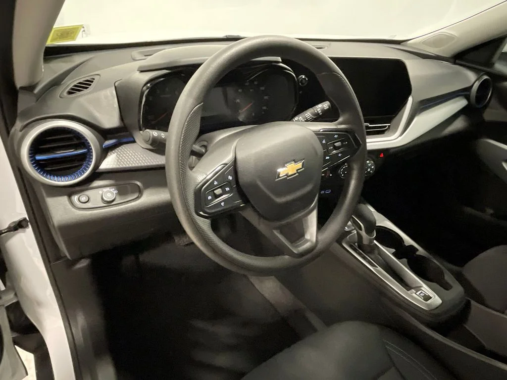 Used 2024 White Chevrolet LS image 19