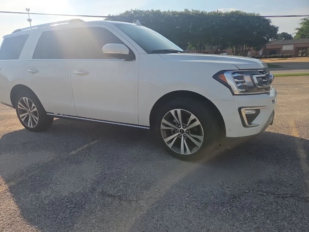 Used 2021 White Metallic Ford Limited image 11