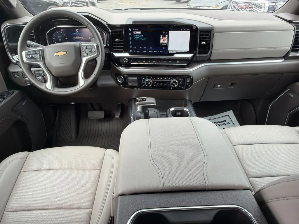 Used 2025 Gray Chevrolet LTZ image 22