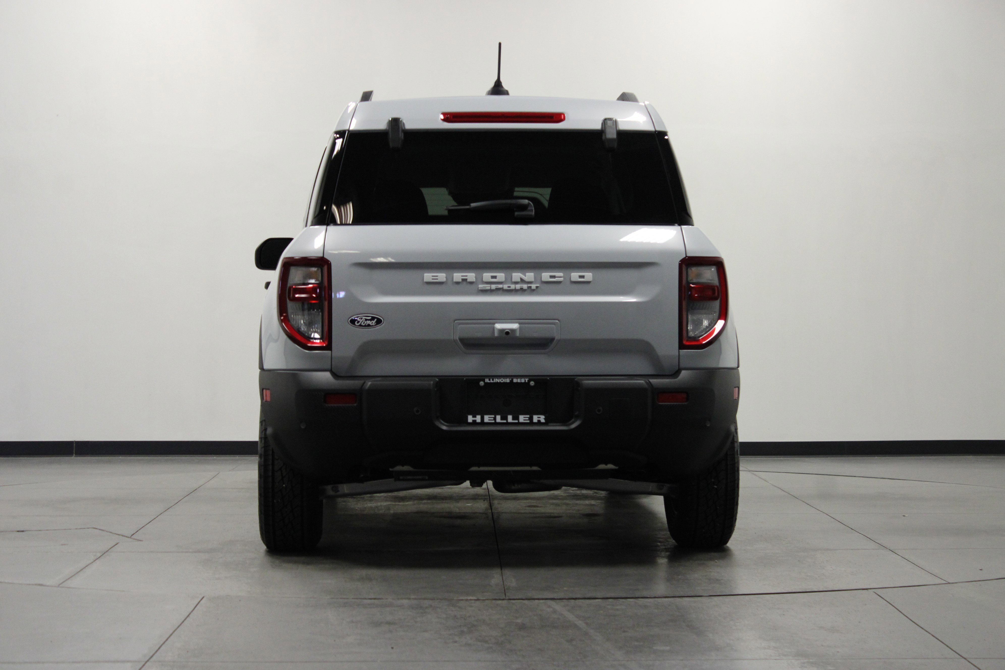 New 2026 Space White Metallic Ford Big Bend image 5