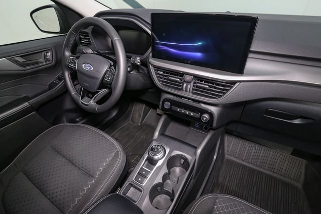 Used 2023 Silver Ford Active image 18