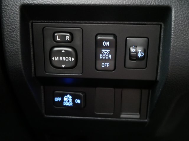 Used 2017 Sunset Bronze Mica Toyota Double Cab SR5 w/ TRD Off-Road Pkg image 26