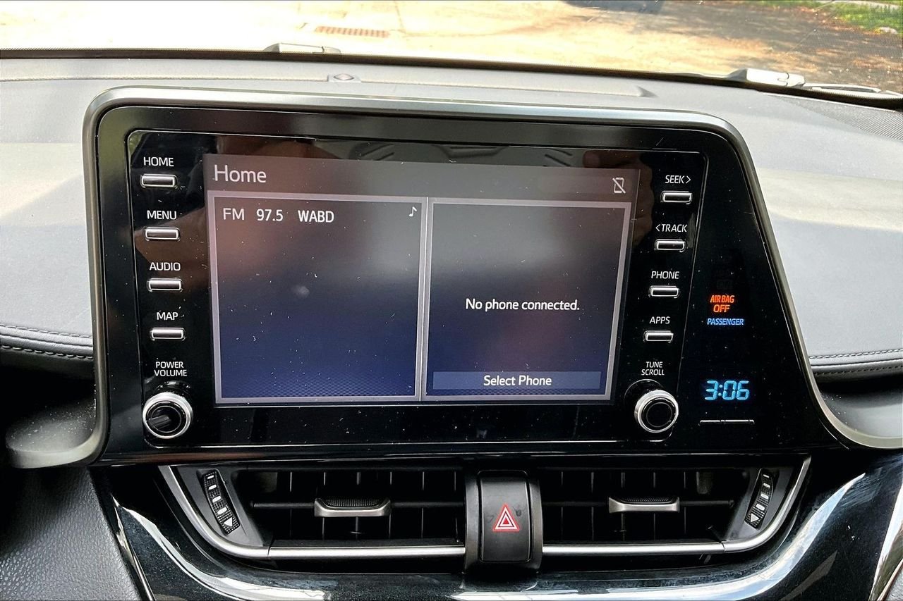 Used 2019 Silver Toyota LE image 23