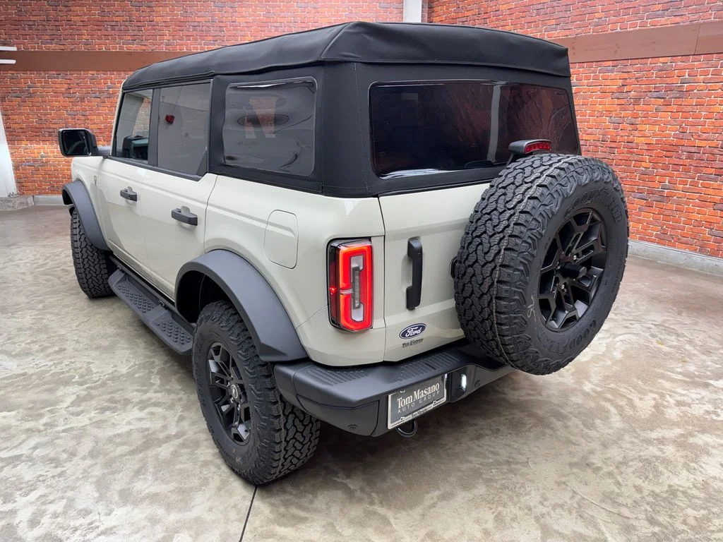 New 2026 Desert Sand Ford Badlands® image 2
