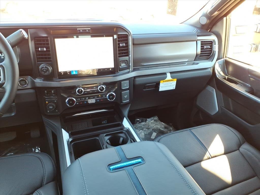 2026 Ford F-250 Super Duty Platinum - Photo 27