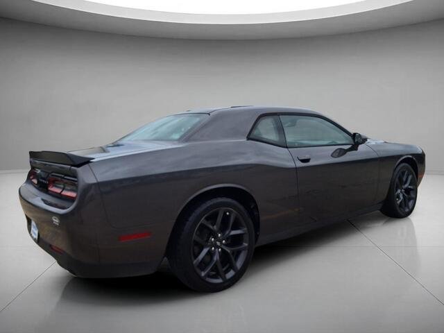Used 2019 Granite Pearlcoat Dodge SXT image 5