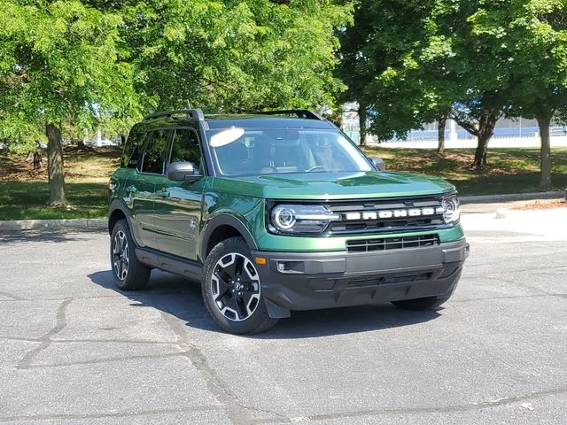 Used 2023 Green Ford Outer Banks image 35
