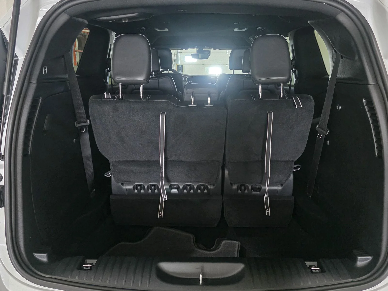 2026 Chrysler Pacifica Select - Photo 17