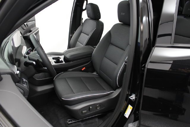 New 2026 Ebony Twilight Metallic Buick Sport Touring image 17