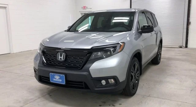 Certified Used 2019 Lunar Silver Metallic Honda Sport image 4