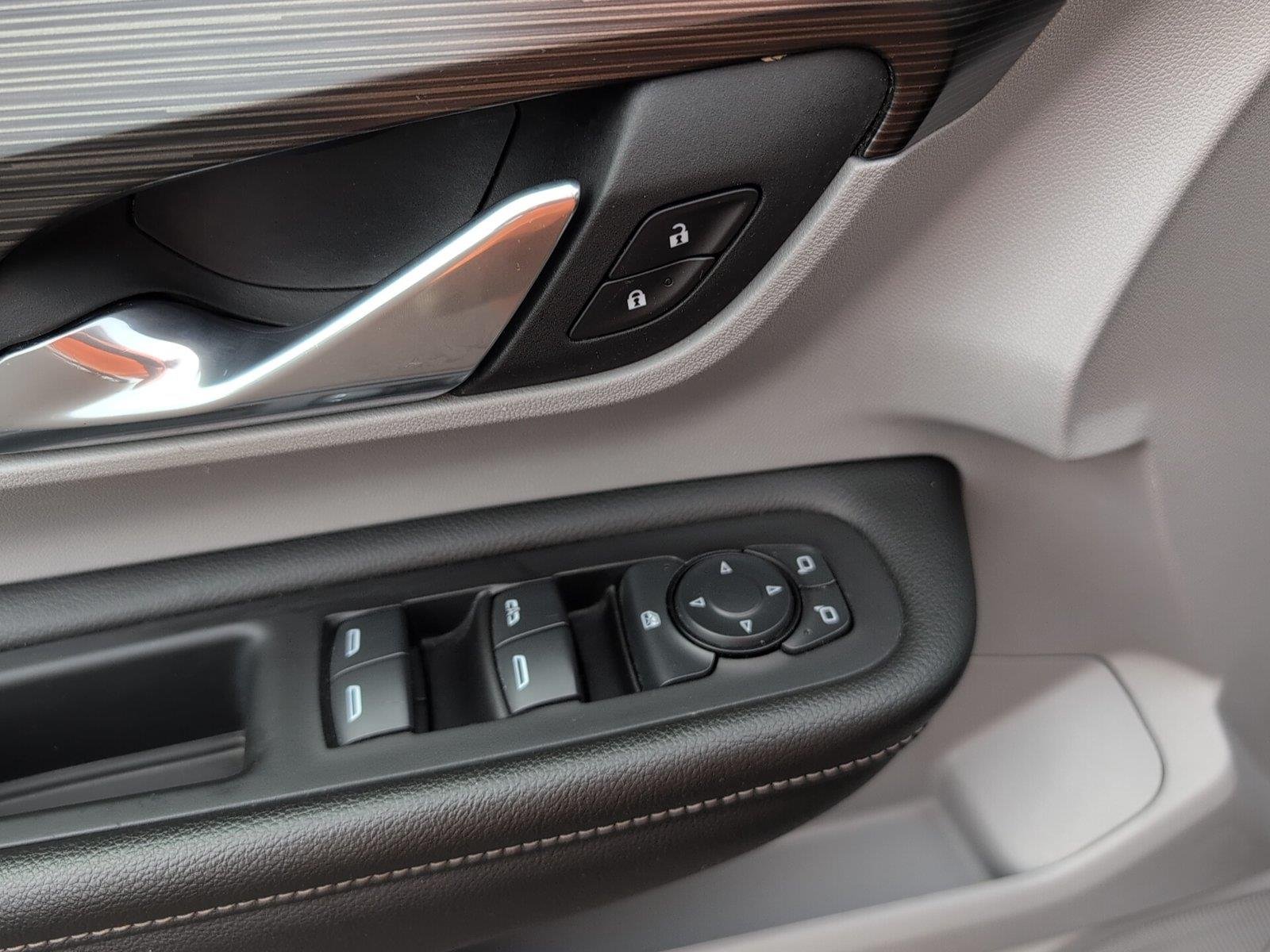 Used 2024 Summit White GMC SLE image 16