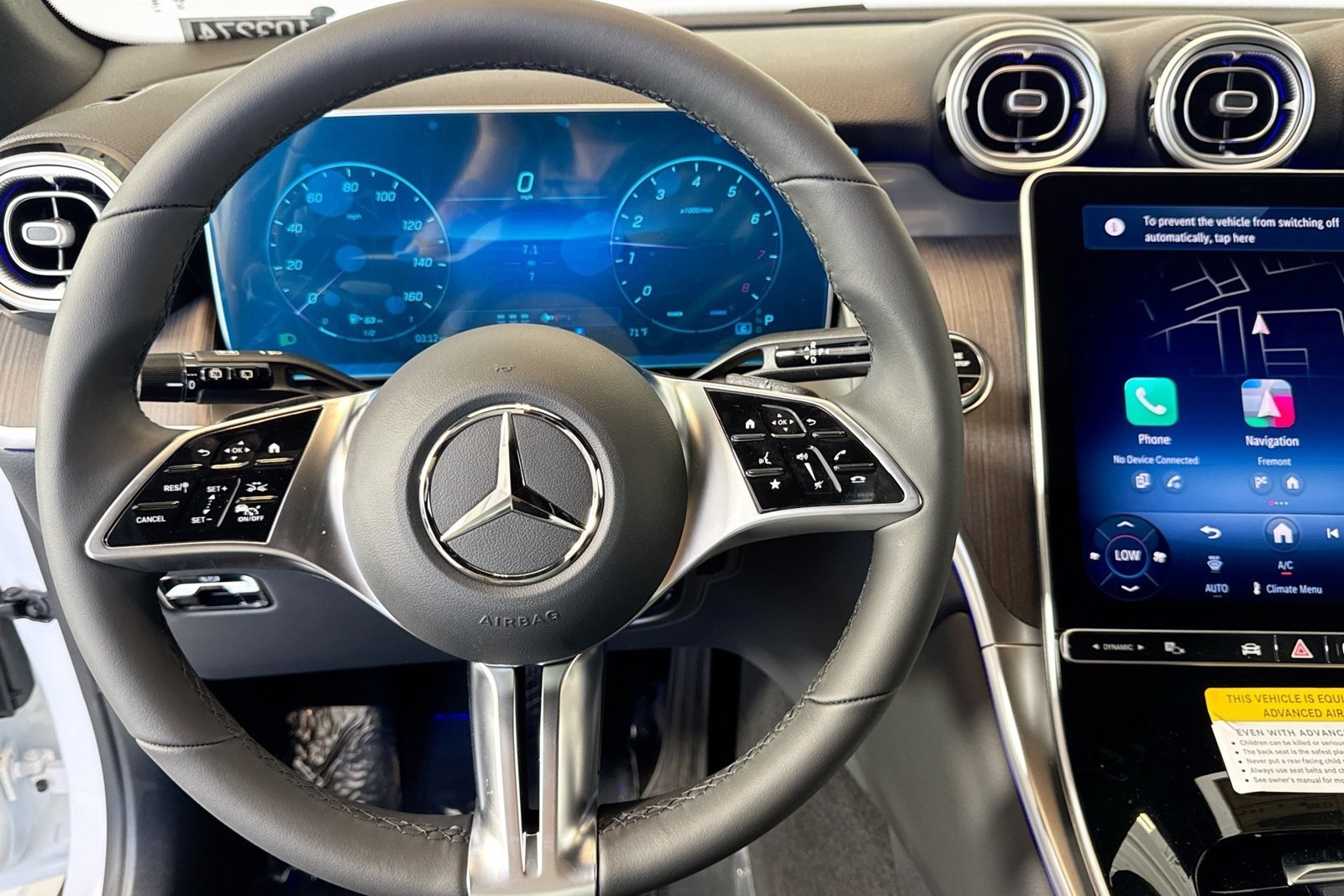 New 2026 Polar White Mercedes-Benz GLC 300 image 11