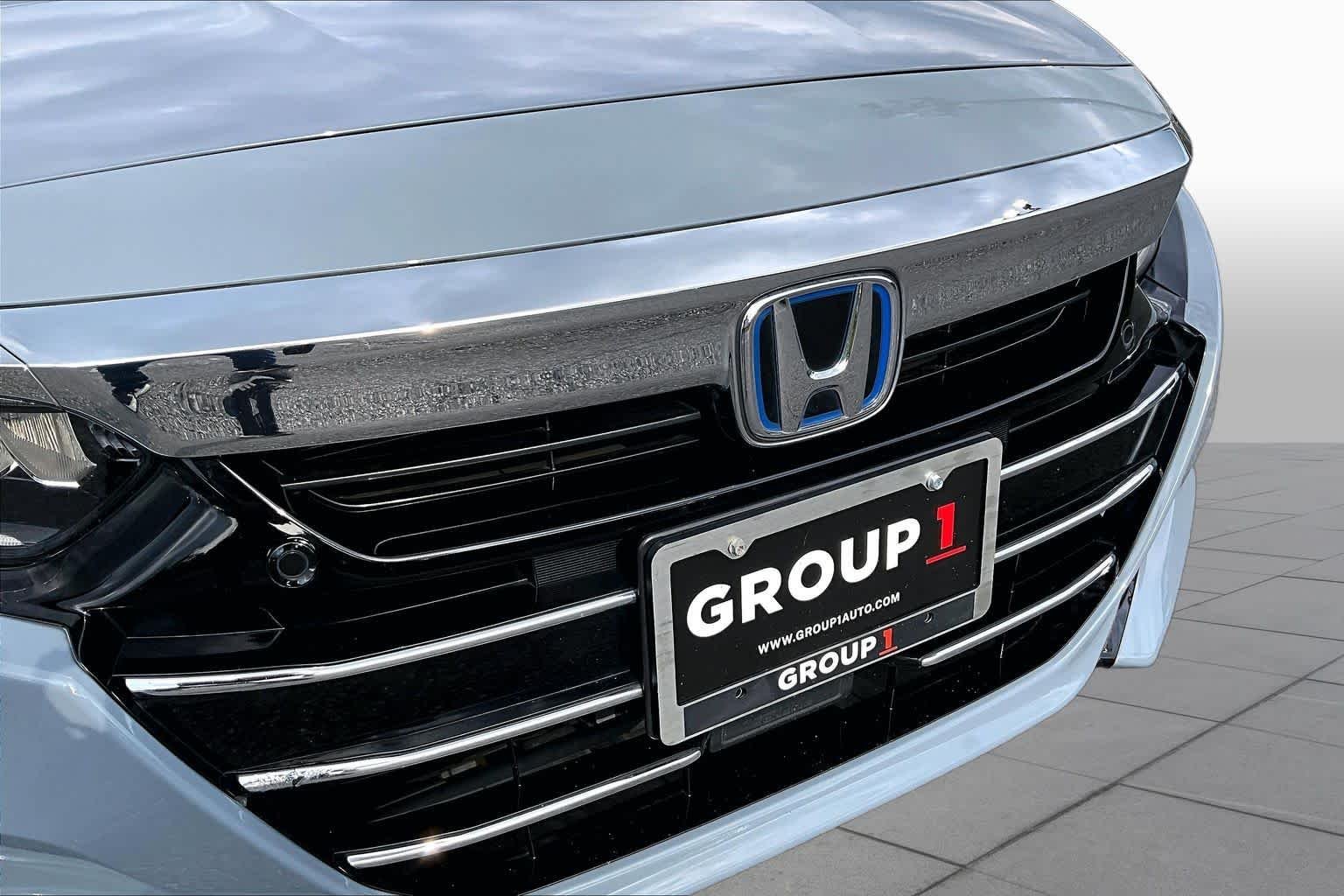 Used 2022 Sonic Gray Pearl Honda Touring image 30