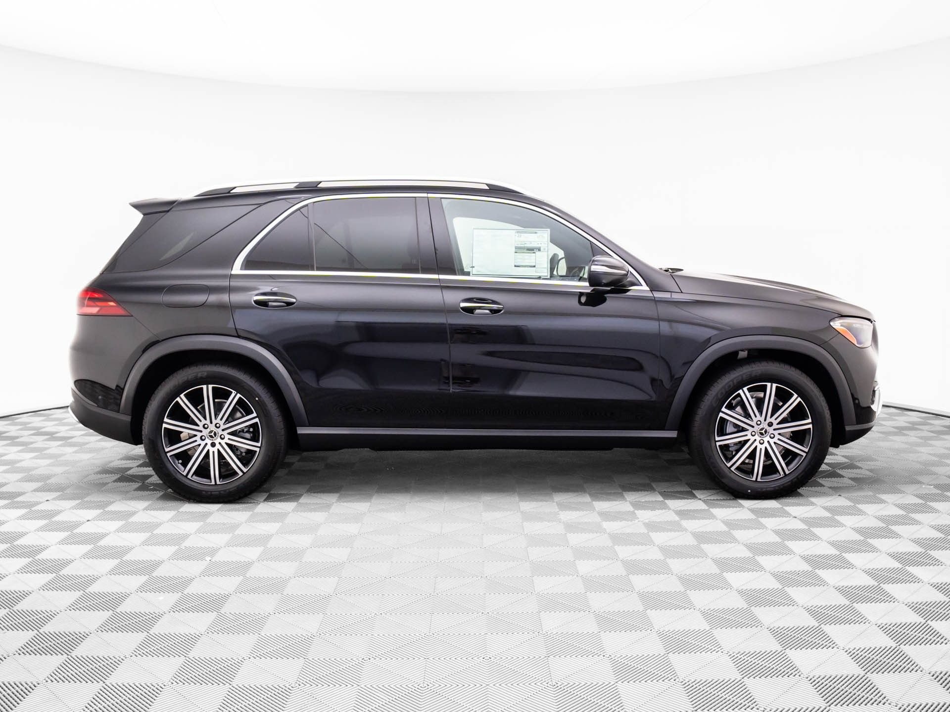 New 2026 Obsidian Black Metallic Mercedes-Benz GLE 350 image 6