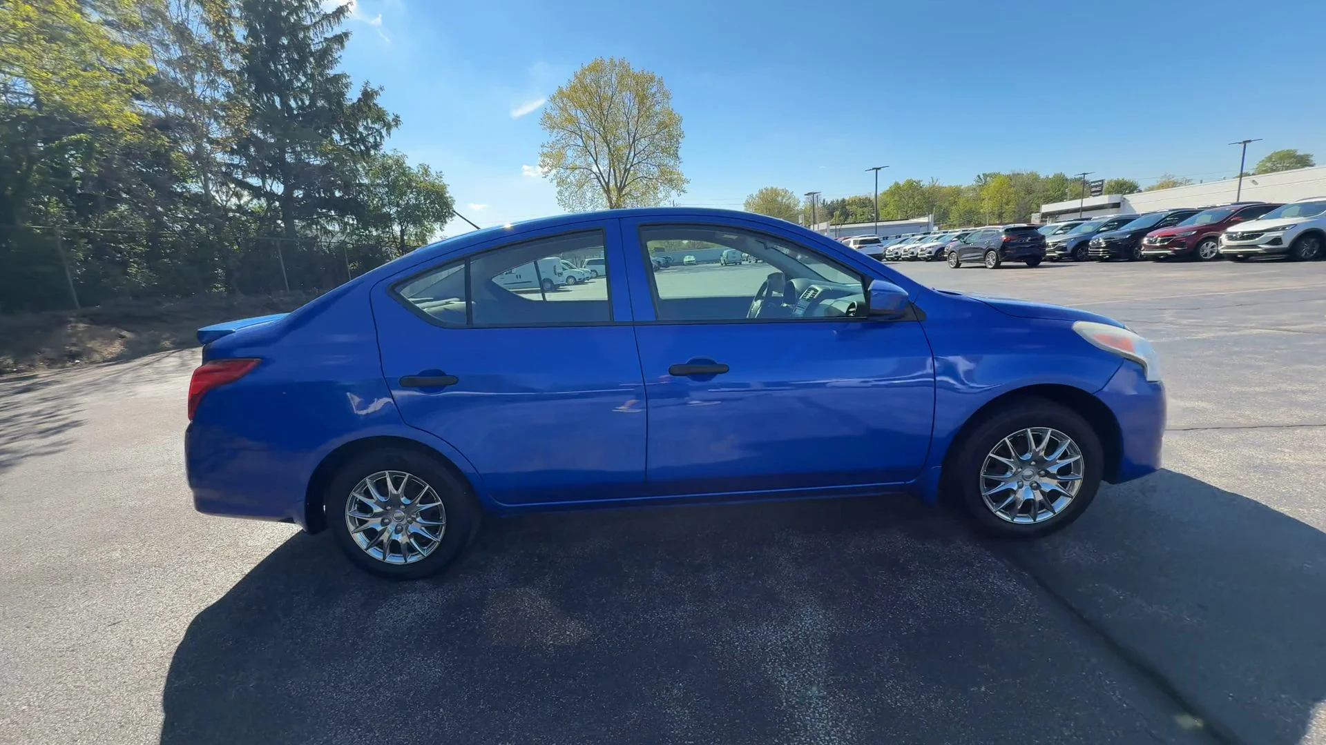 Used 2016 Blue Nissan 1.6 S+ image 9