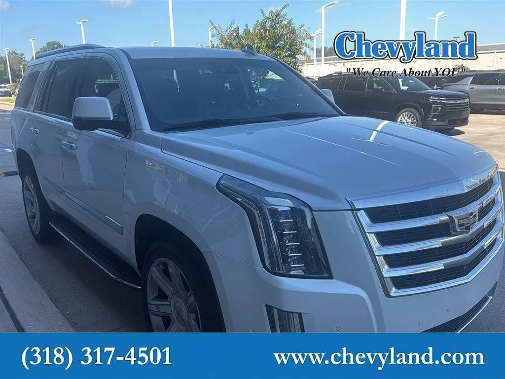 Used 2019 CRYSTAL WHITE TRICOAT Cadillac Luxury image 1