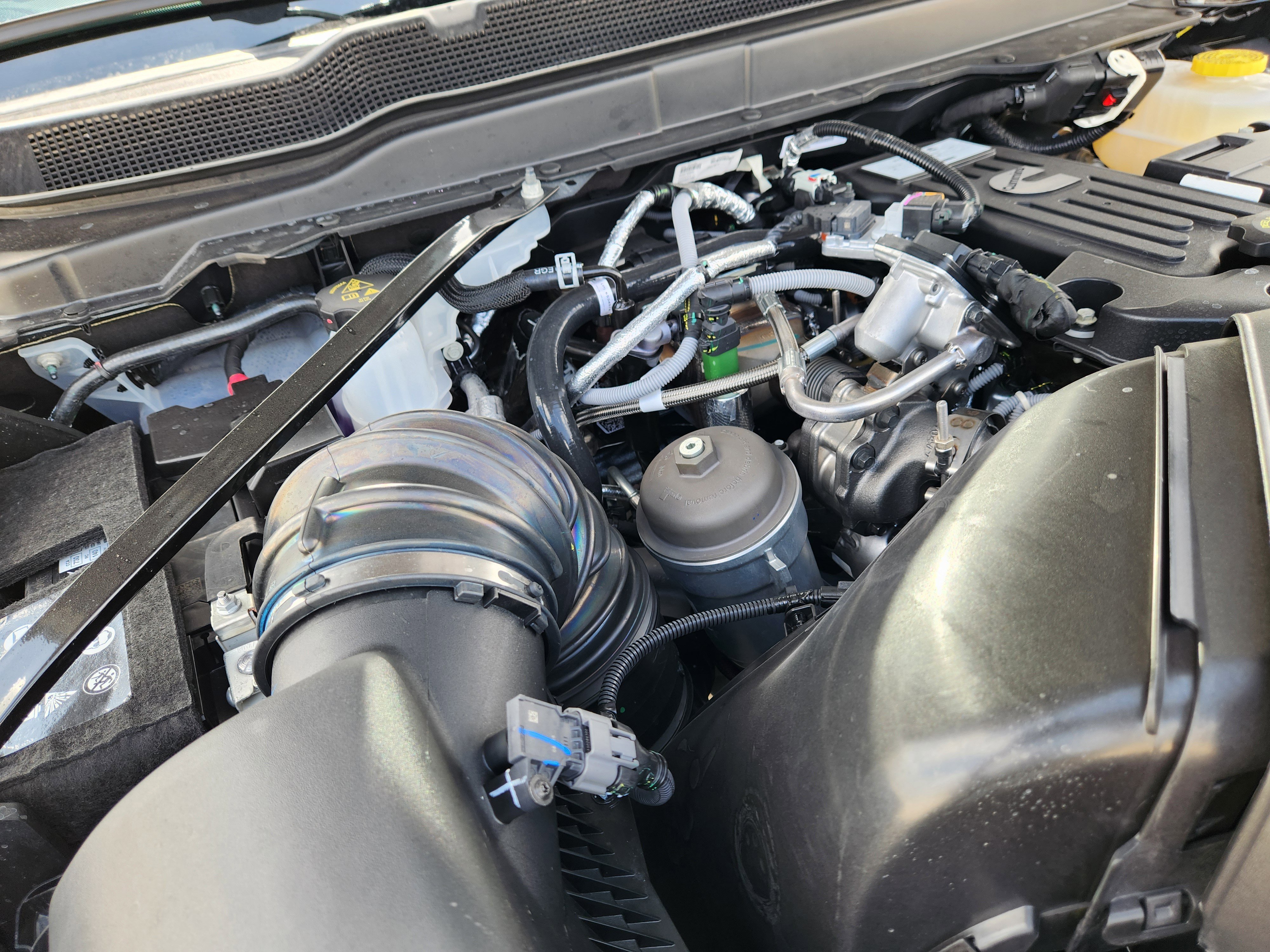 New 2026 Forged Blue Metallic Exterior Paint RAM Laramie image 23