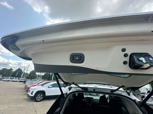 Used 2019 Silver Nissan SV image 40
