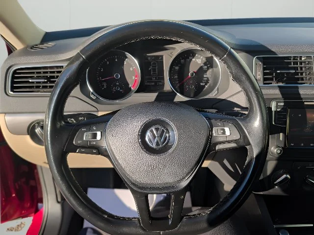 Used 2017 Red Volkswagen 1.4T SE image 22