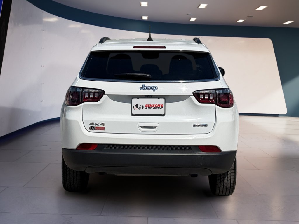 Used 2024 White Jeep Latitude image 4
