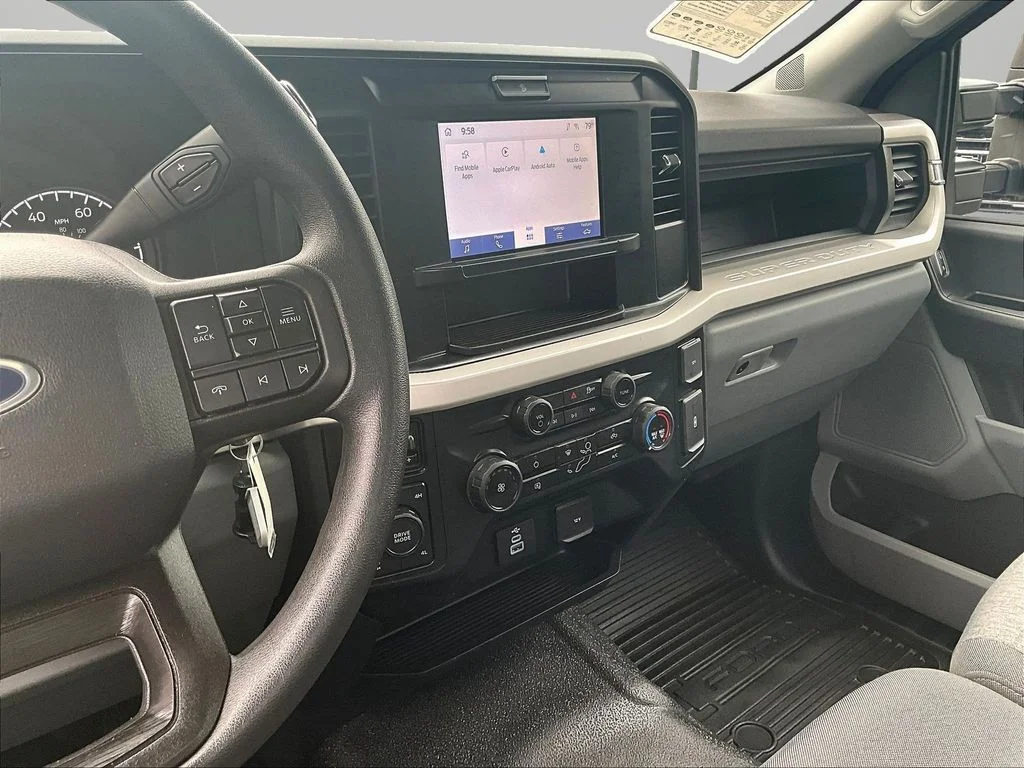 Used 2025 Black Metallic Ford XL image 11