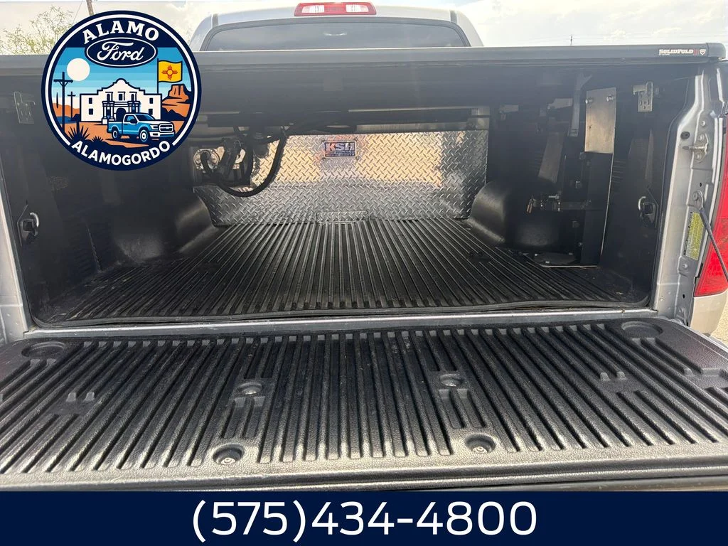 Used 2016 Silver Sky Metallic Toyota SR5 image 22