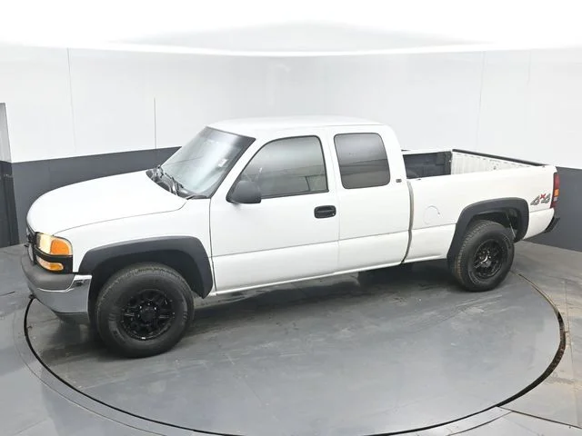 Used 2000  GMC SLE image 29