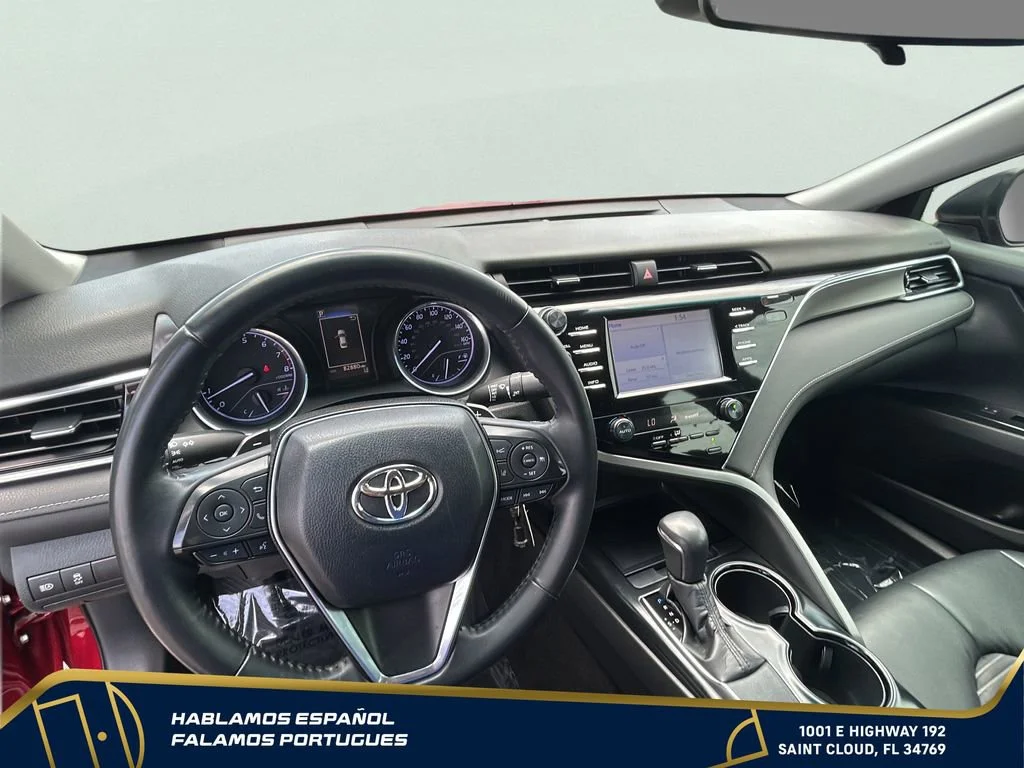 Used 2018 Red Toyota SE image 16