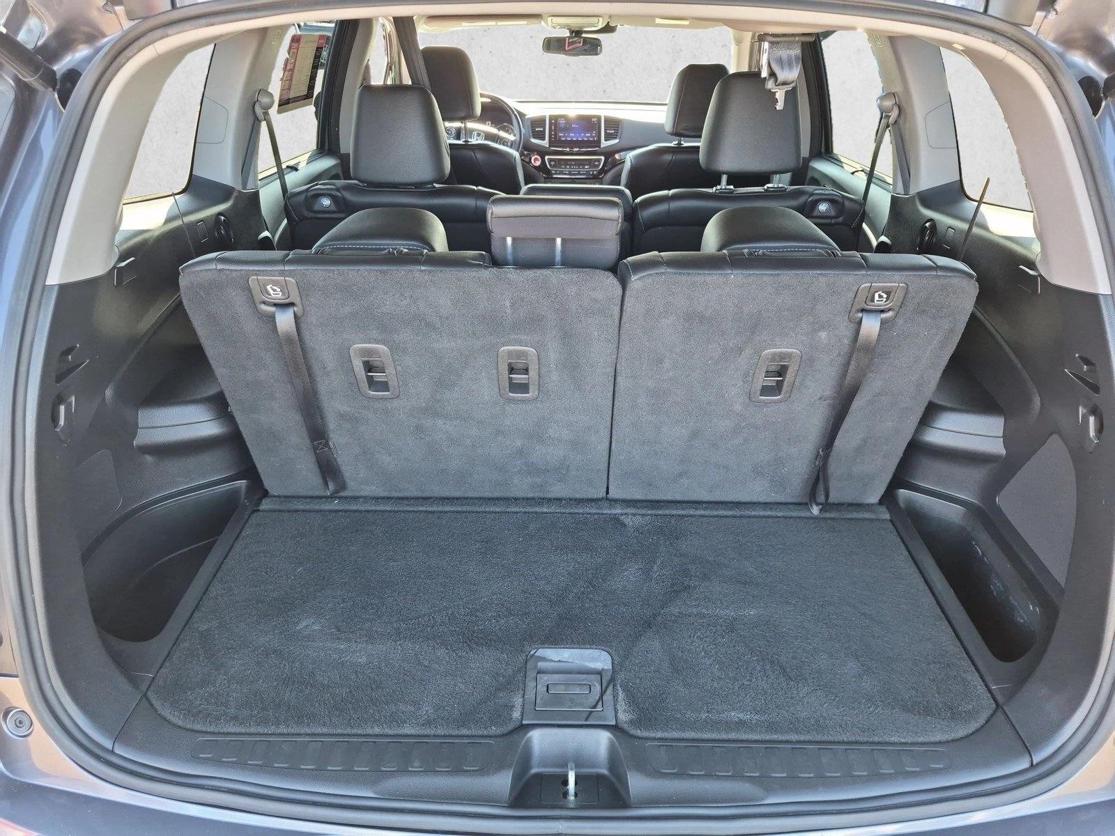 Used 2016 Modern Steel Metallic Honda Touring image 6