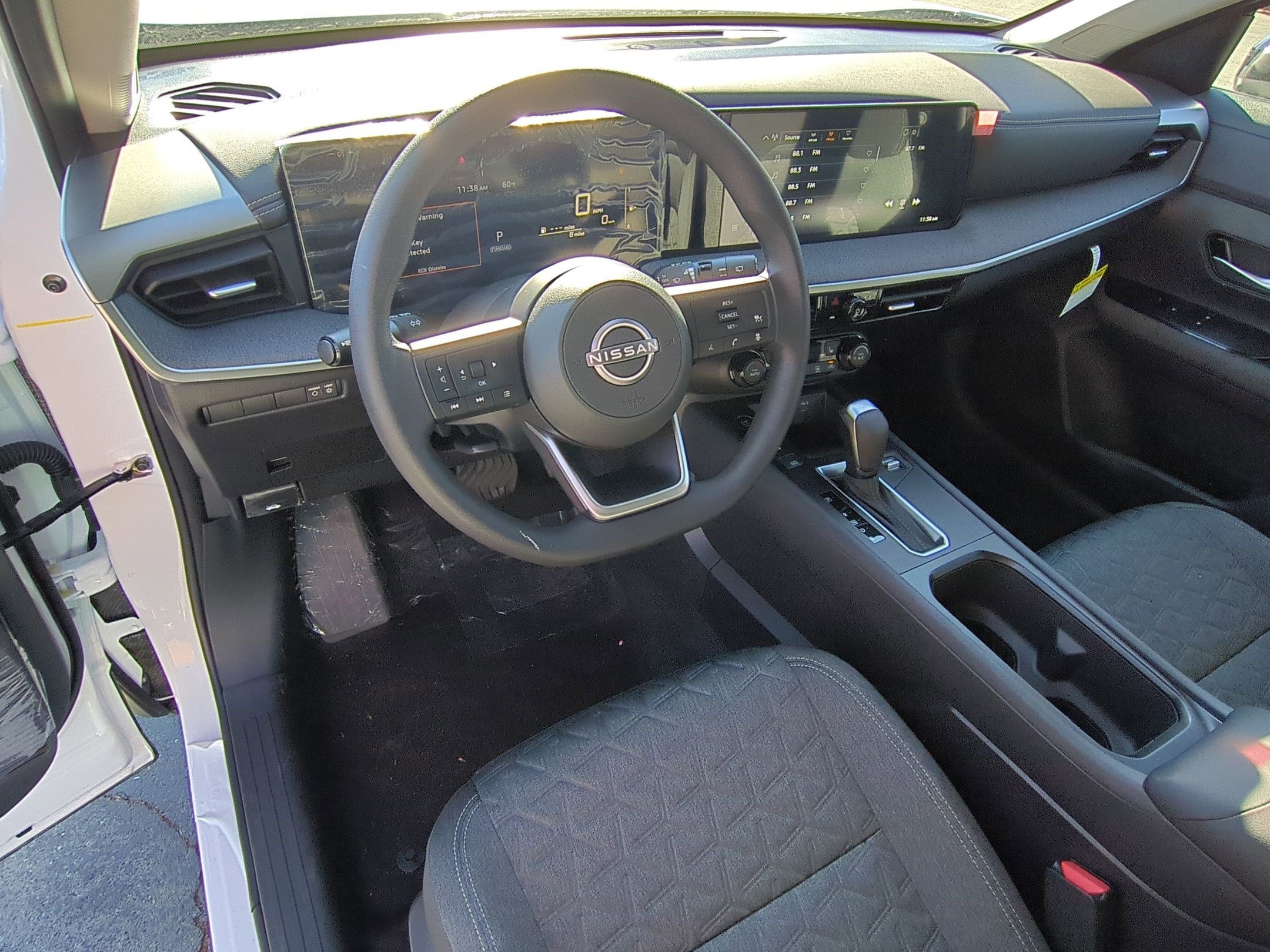 2026 Nissan KICKS SV AWD - Photo 9