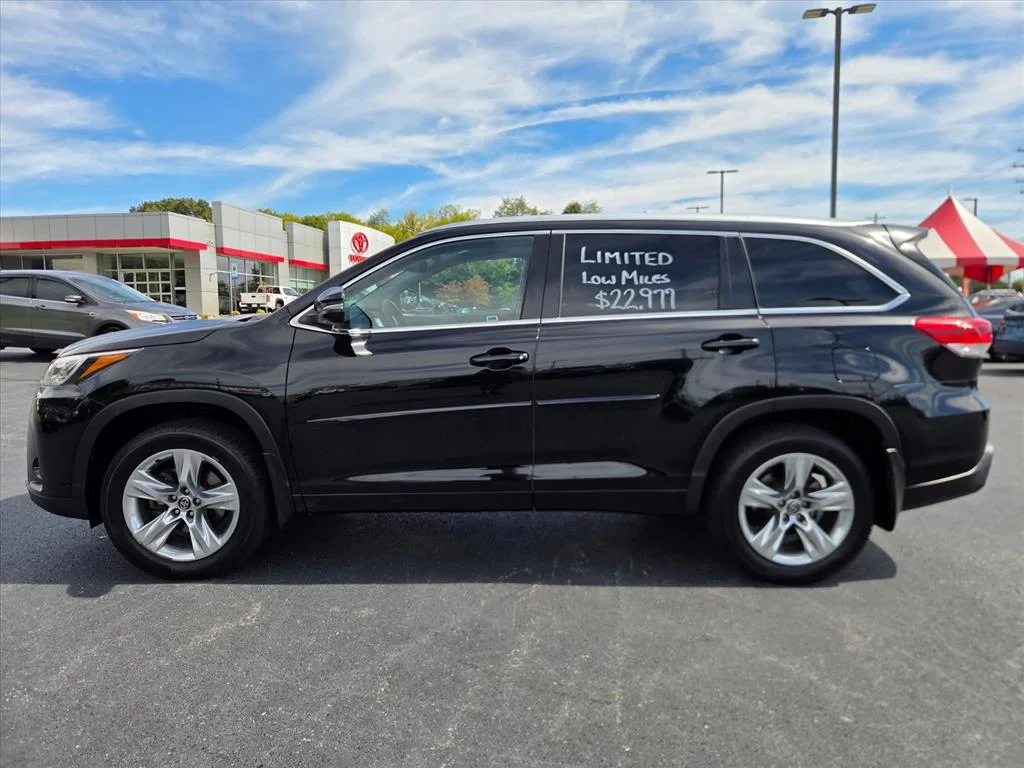2017 Toyota Highlander