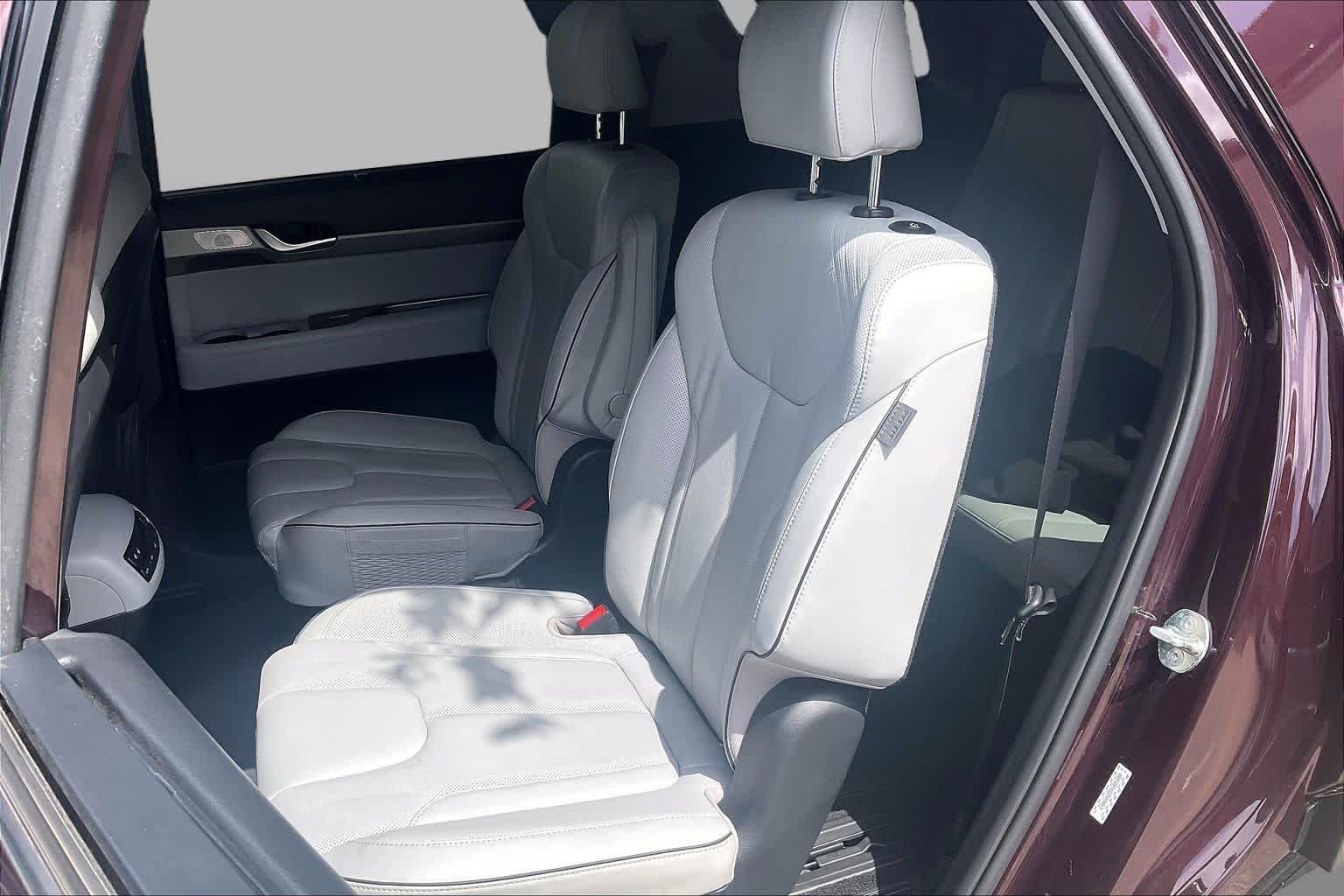 Used 2023 Sierra Burgundy Hyundai SEL image 21