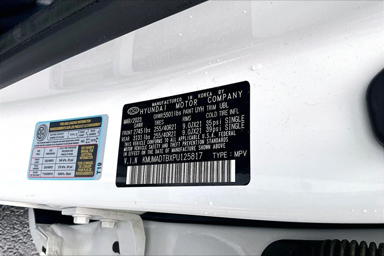 Used 2023 Uyuni White Genesis 2.5T AWD image 3