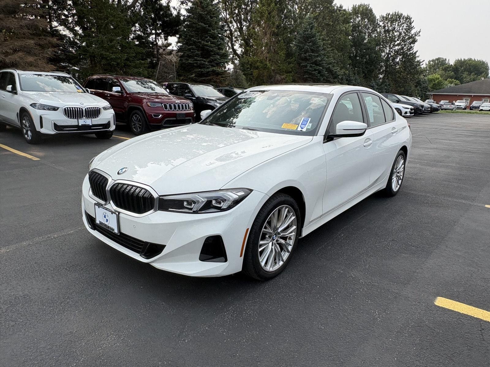 Used 2023 Alpine White BMW 330i xDrive image 3